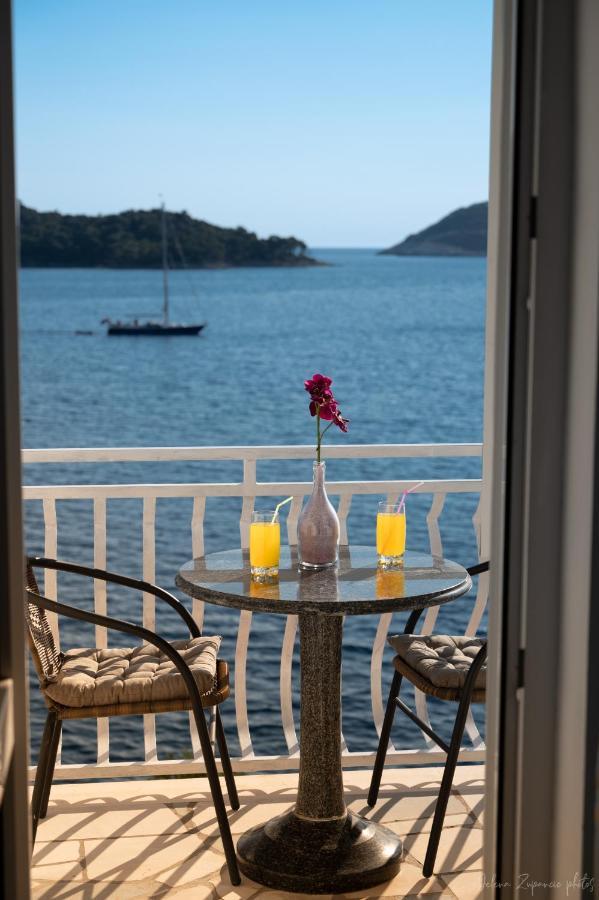 Apartments Lastovo Silic Exterior photo